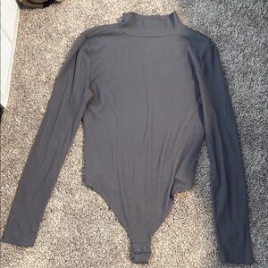 SO Ribbed Charcoal Mock Neck Top